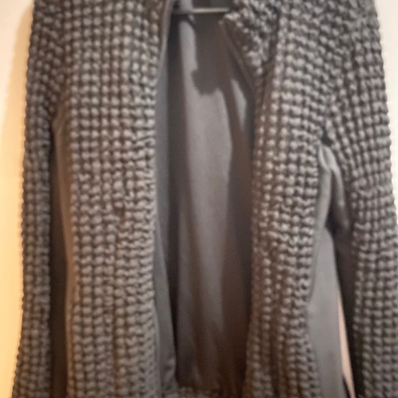 Jacket - Picture 3 of 4